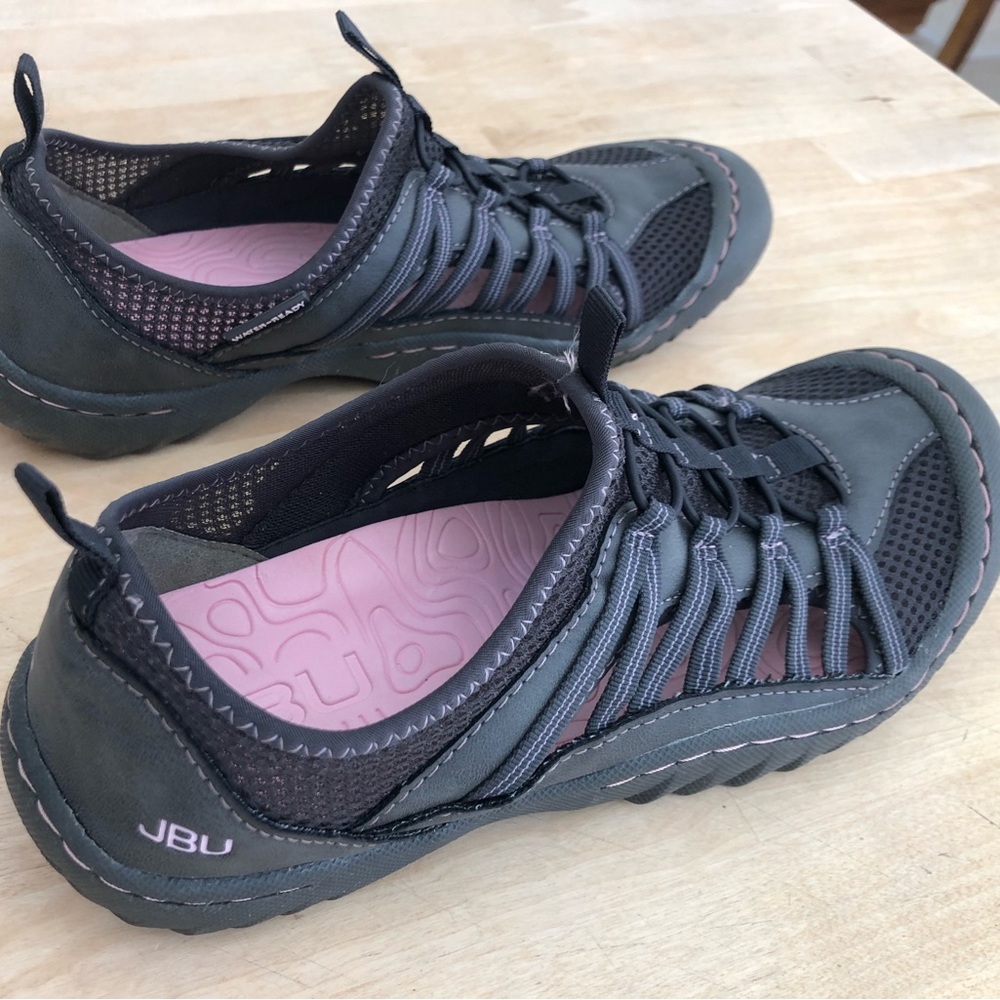 JBU Eva sandals water-ready women size 8